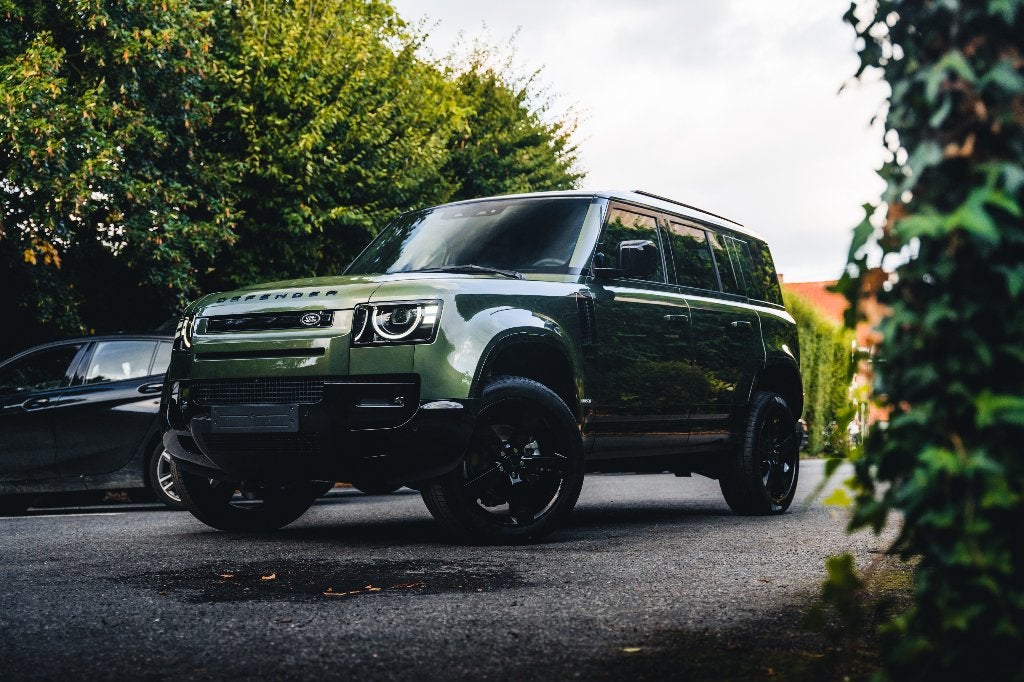 LAND ROVER DEFENDER 110 3.0 XDYNAMIC SE //TOP SPEC // EX VAT, Auto's, Land Rover, Automaat, Leder, Diesel, https://public.car-pass.be/vhr/5fb188d9-3bff-4e02-b839-ad6b8b4c8bba