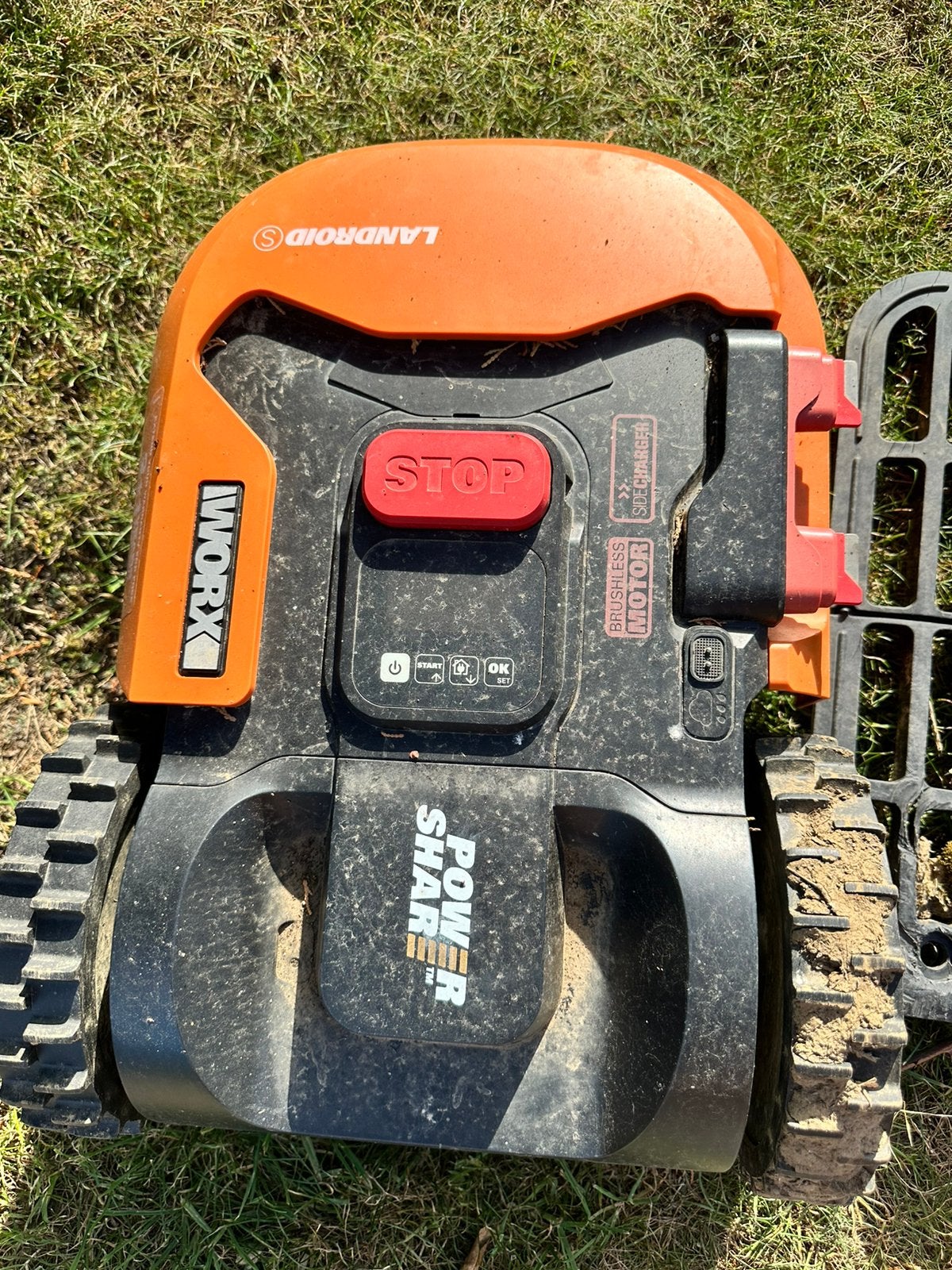 Robot tondeuse WORX Landroid PowerShare, Enlèvement, Utilisé, Tondeuses à gazon sur batterie