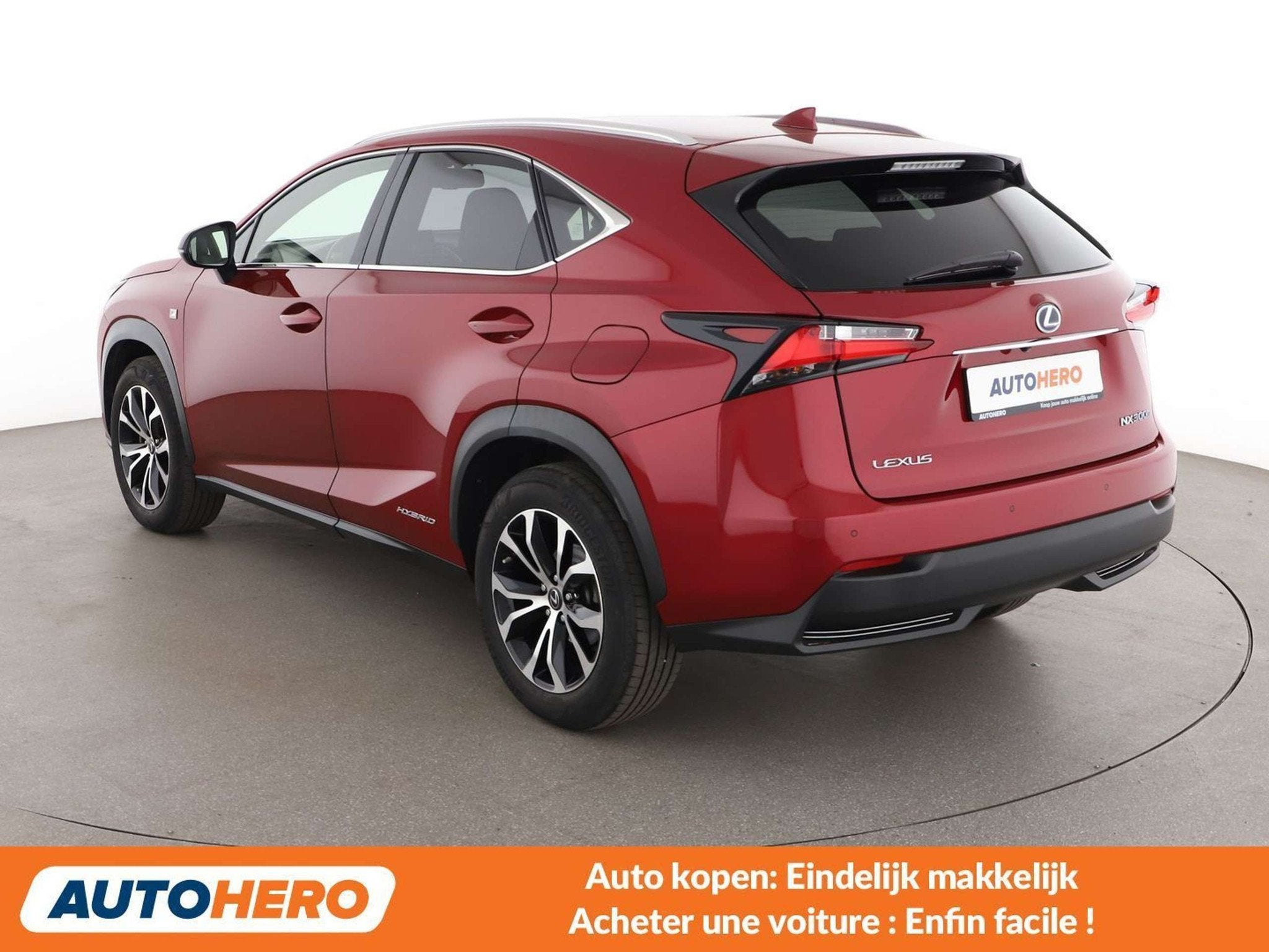 Lexus NX 300h NX 300h E-Four F Sport (automatique), Autos, Noir, 5 portes, 5 places, 197 ch