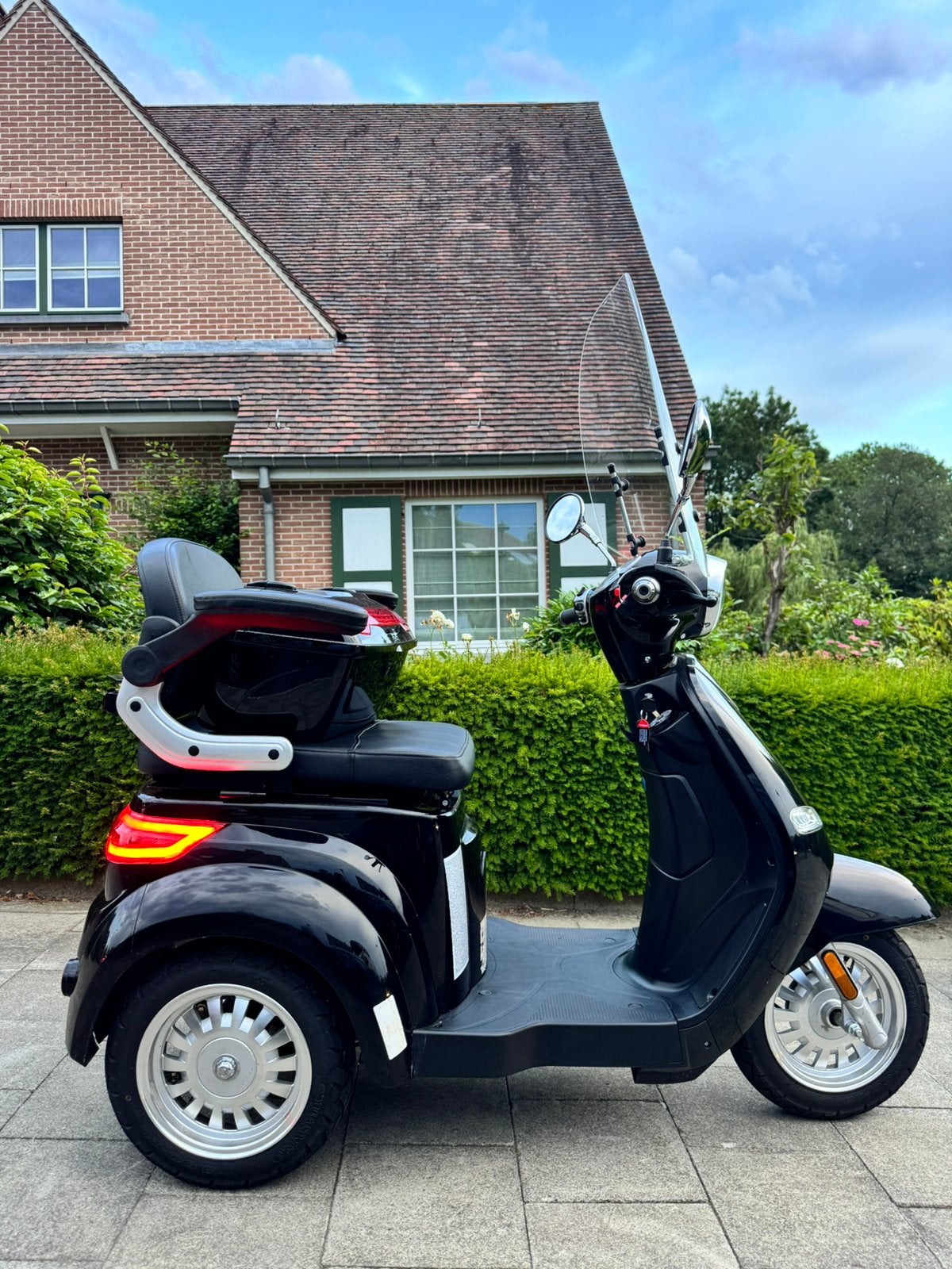 Scootmobiel Veleco CRISTAL – 3wiel elektrische scooter, Diversen, Ophalen of Verzenden, Inklapbaar, Zo goed als nieuw, Elektrische rolstoel