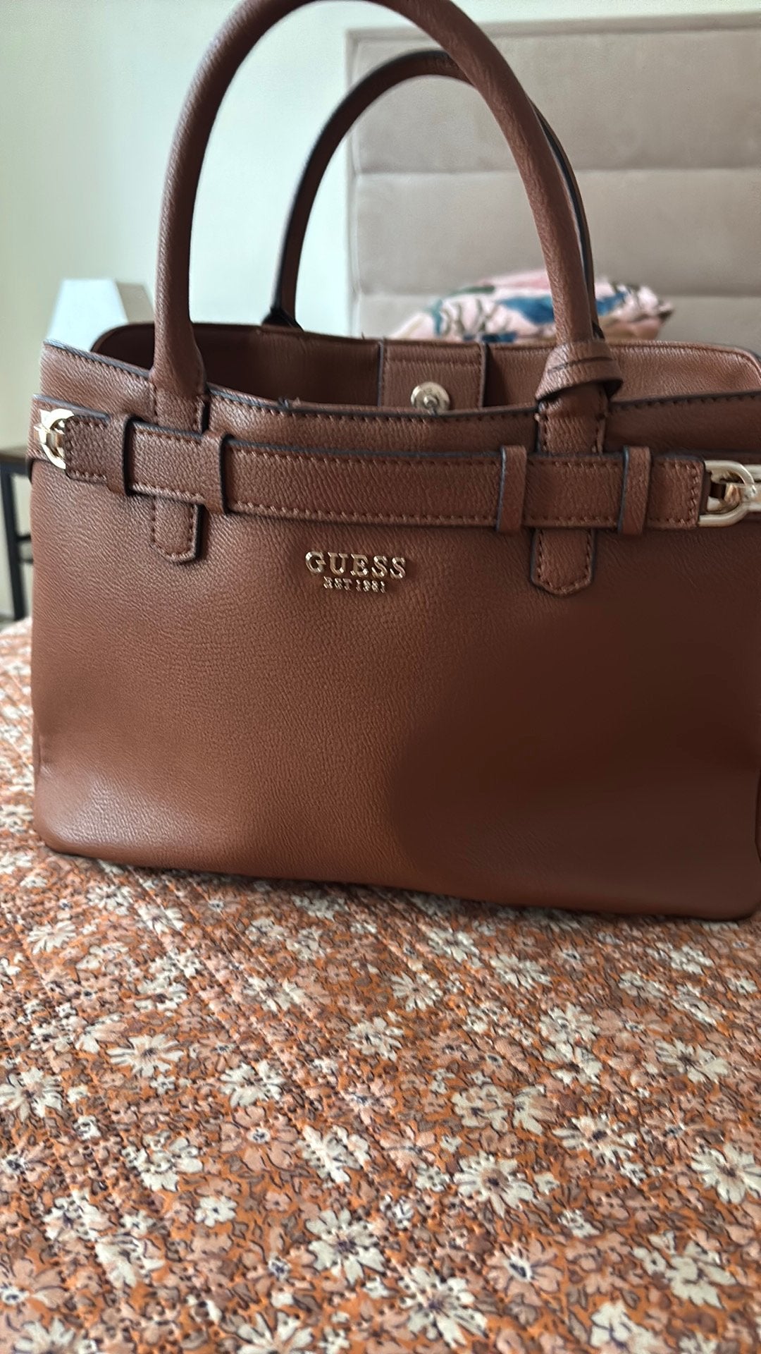 Handtas, Ophalen, Zo goed als nieuw