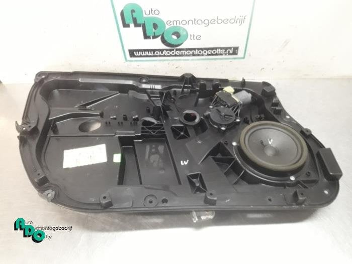 Mécanique vitre 4portes avant gauche d'un Ford Fiesta (Fies, -, 3 mois de garantie, -, -