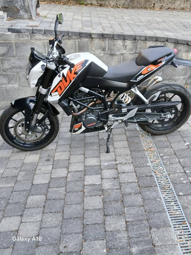 Moto ktm duke 125, Motos, Motos | KTM, ABS, Occasion, 125 cm³, Particulier