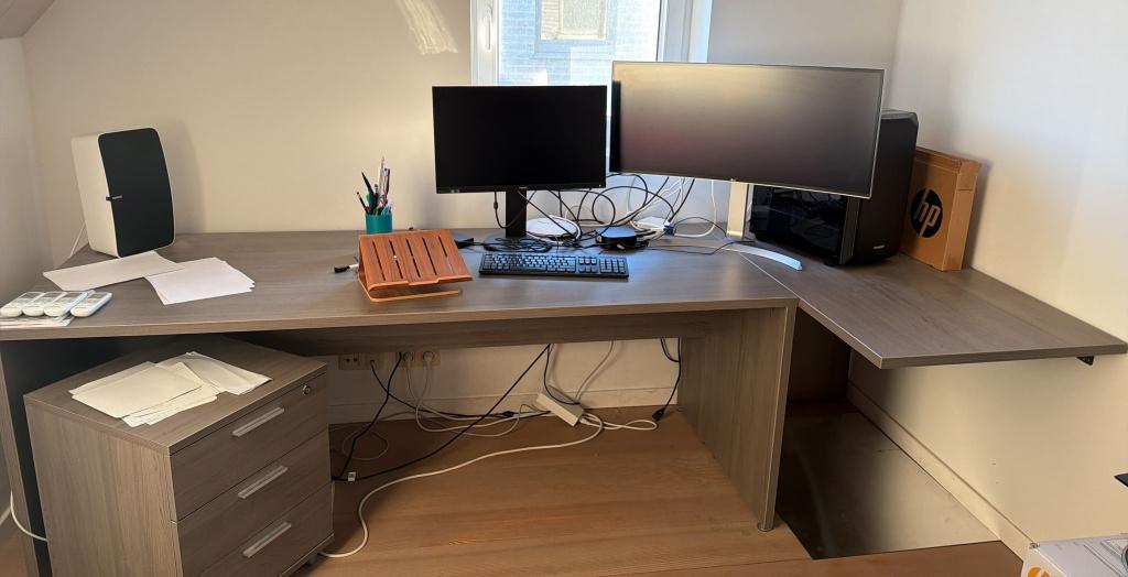 Hoekbureau met ladenkastje in zeer goede staat, Huis en Inrichting, Bureaus, Ophalen, Hout, Hoekbureau, Zo goed als nieuw