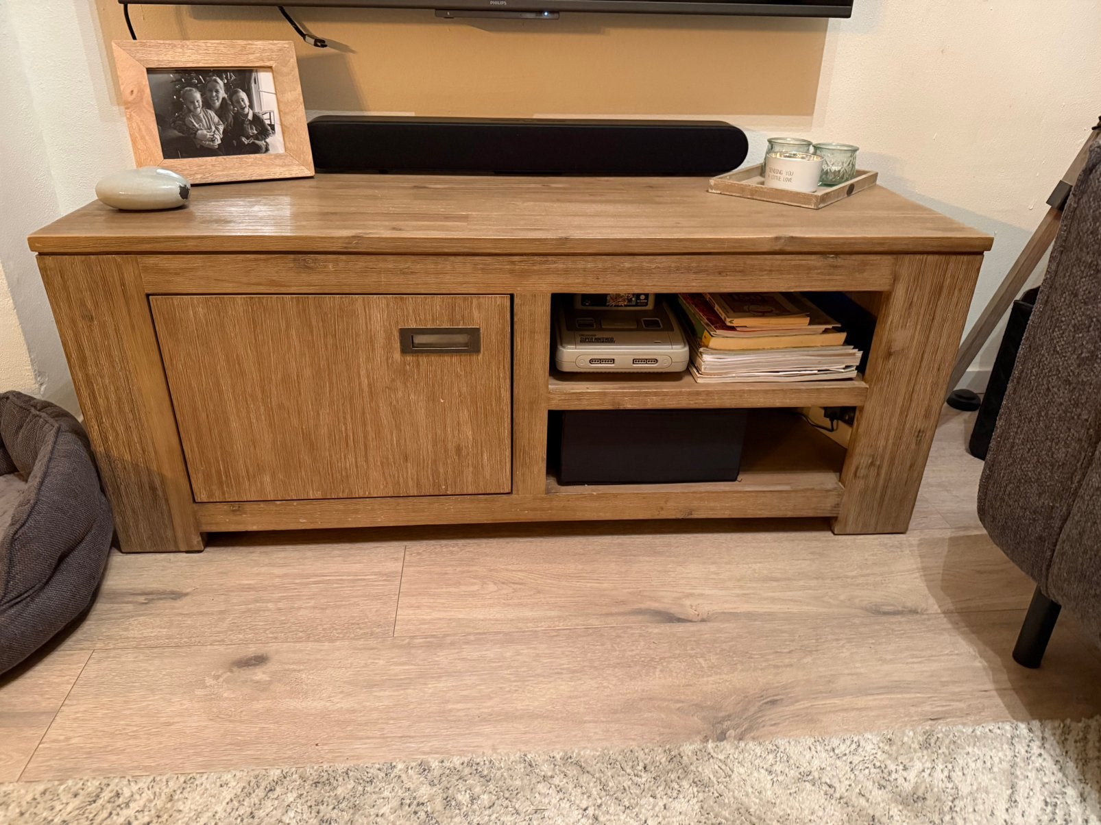 Mooie massief houten tv meubel, Enlèvement