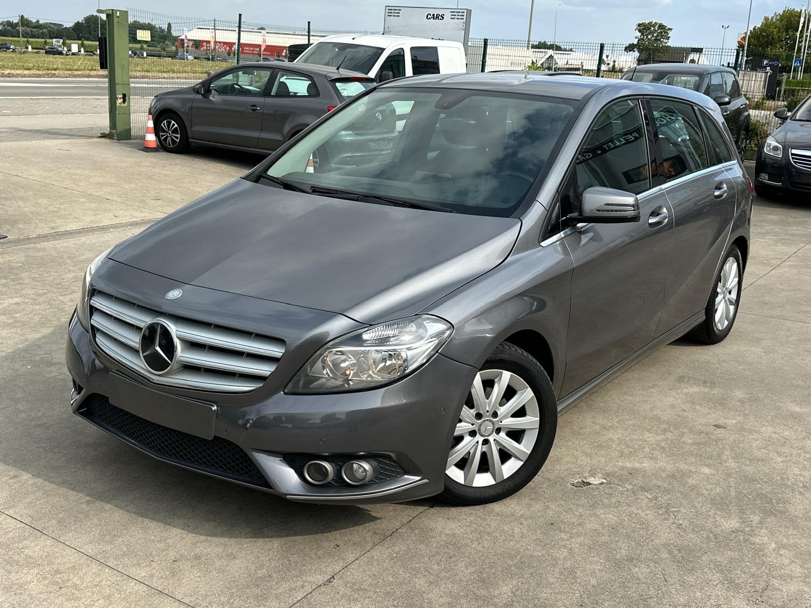 Mercedes Benz B180 1.8L Diesel 2013, Autos, Mercedes-Benz, Entreprise, Achat, Classe B, ABS, Phares directionnels, Régulateur de distance