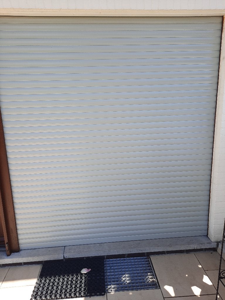 rolluiken grijs plastiek, Ophalen, Gebruikt, Grijs