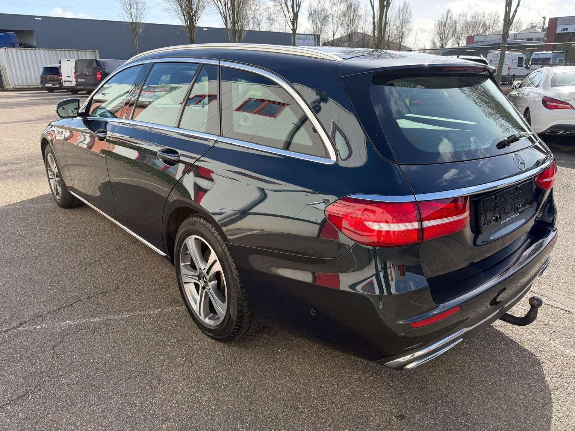 Mercedes-Benz E-Klasse 200 d Break Pano/Head up/Leder/Carpla, Autos, Mercedes-Benz, Entreprise, Noir, 5 portes, Automatique