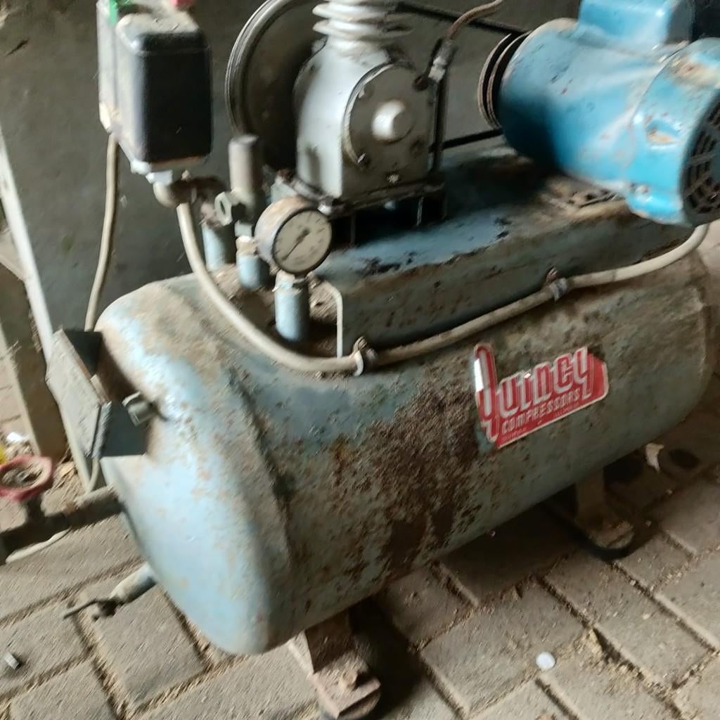 compressor 50 l, Doe-het-zelf en Bouw, Compressors, 25 tot 100 liter, Ophalen of Verzenden, Gebruikt