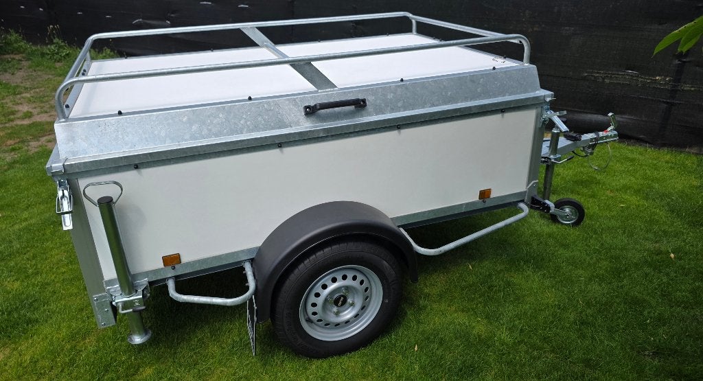 aanhanger.  POWER TRAILERS, Ophalen