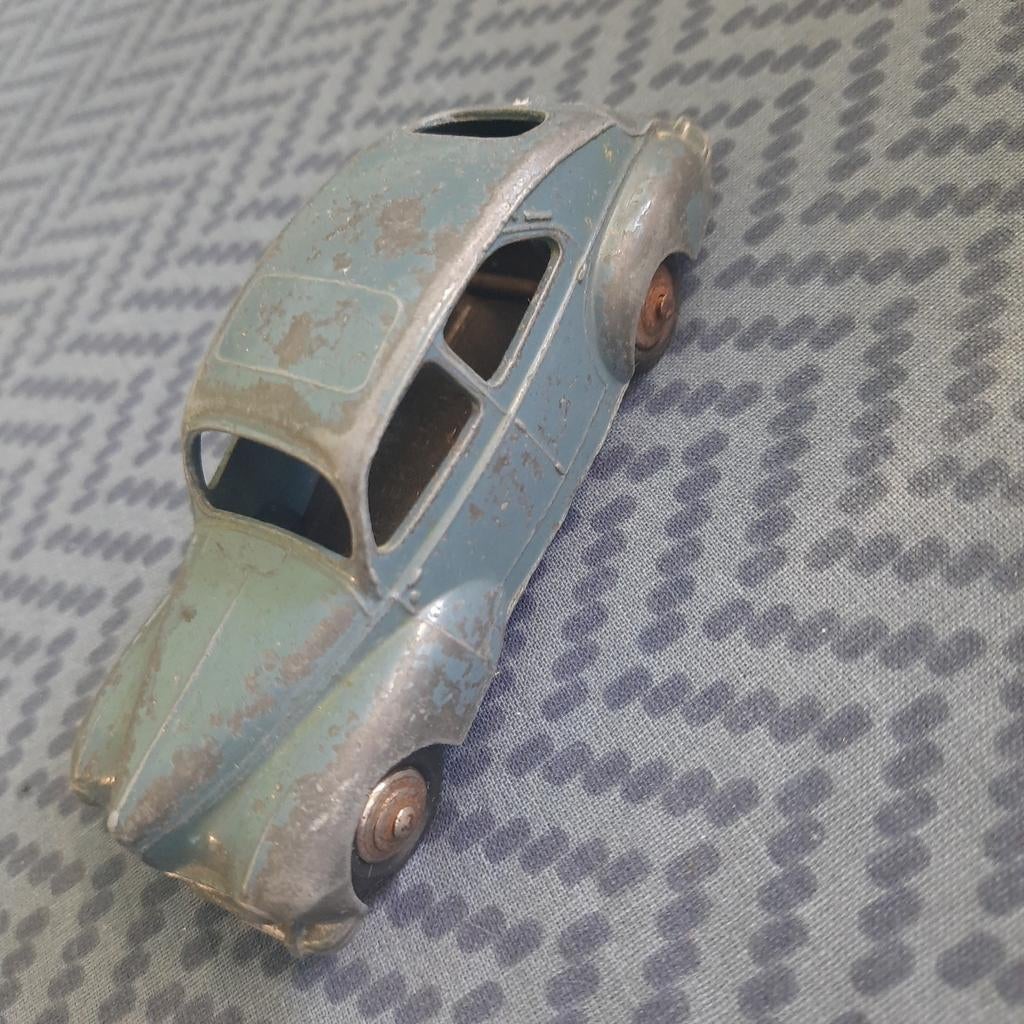 DINKY TOYS FRANCE nr. 24R : PEUGEOT 203 * VINTAGE *, Ophalen, Gebruikt, Auto, Dinky Toys