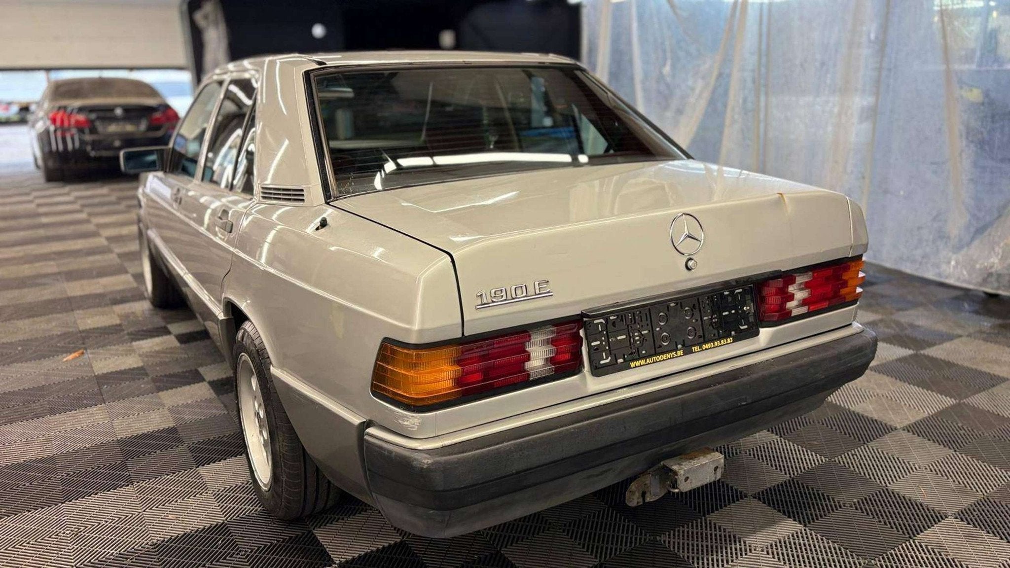 Mercedes-Benz 190 E Benzine AUTOMATIQUE bj. 1988 178000km Ol, foto 6
