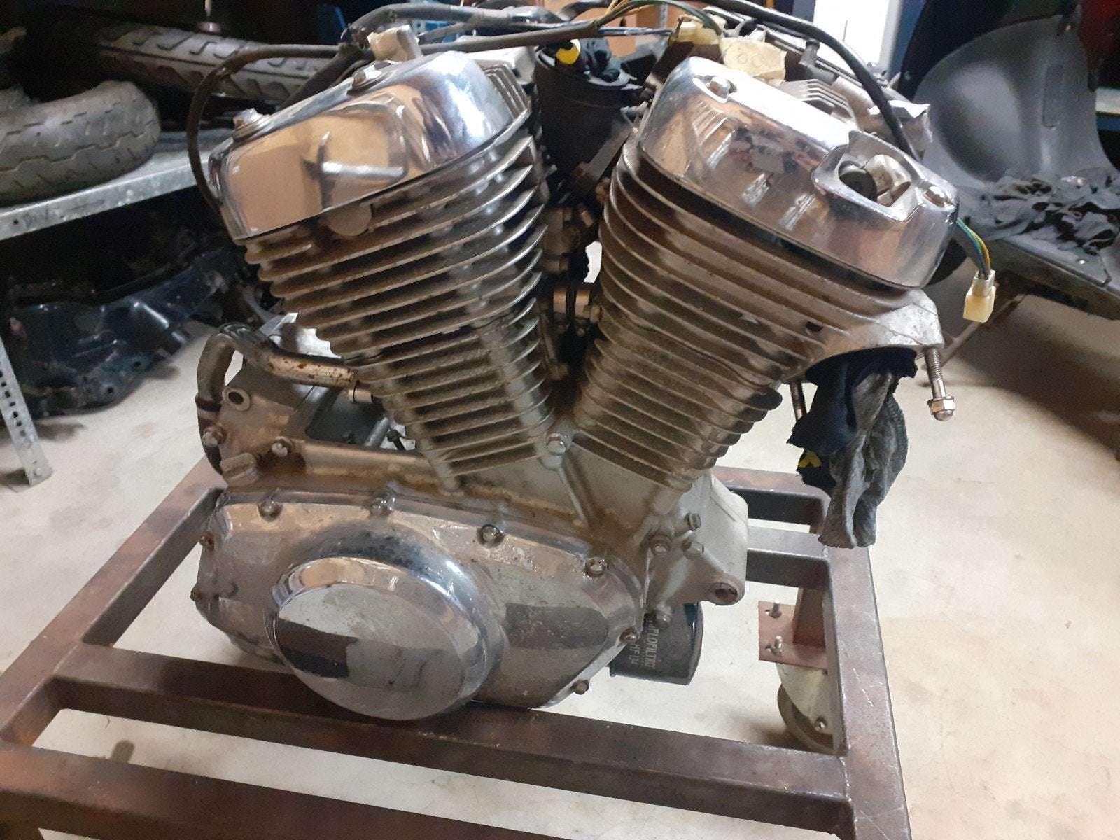 Motorblok Suzuki Intruder VS 700, VS700 van 1986, Enlèvement, Utilisé
