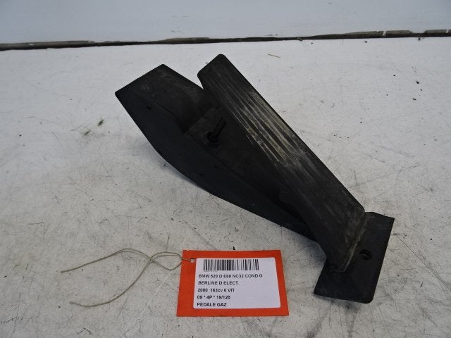 GASPEDAAL BMW 5 serie (E60) (12-2001/03-2010), Auto-onderdelen, Gebruikt, BMW, Petuelring 130
80809  München, DE, Bayerische Motoren Werke AG