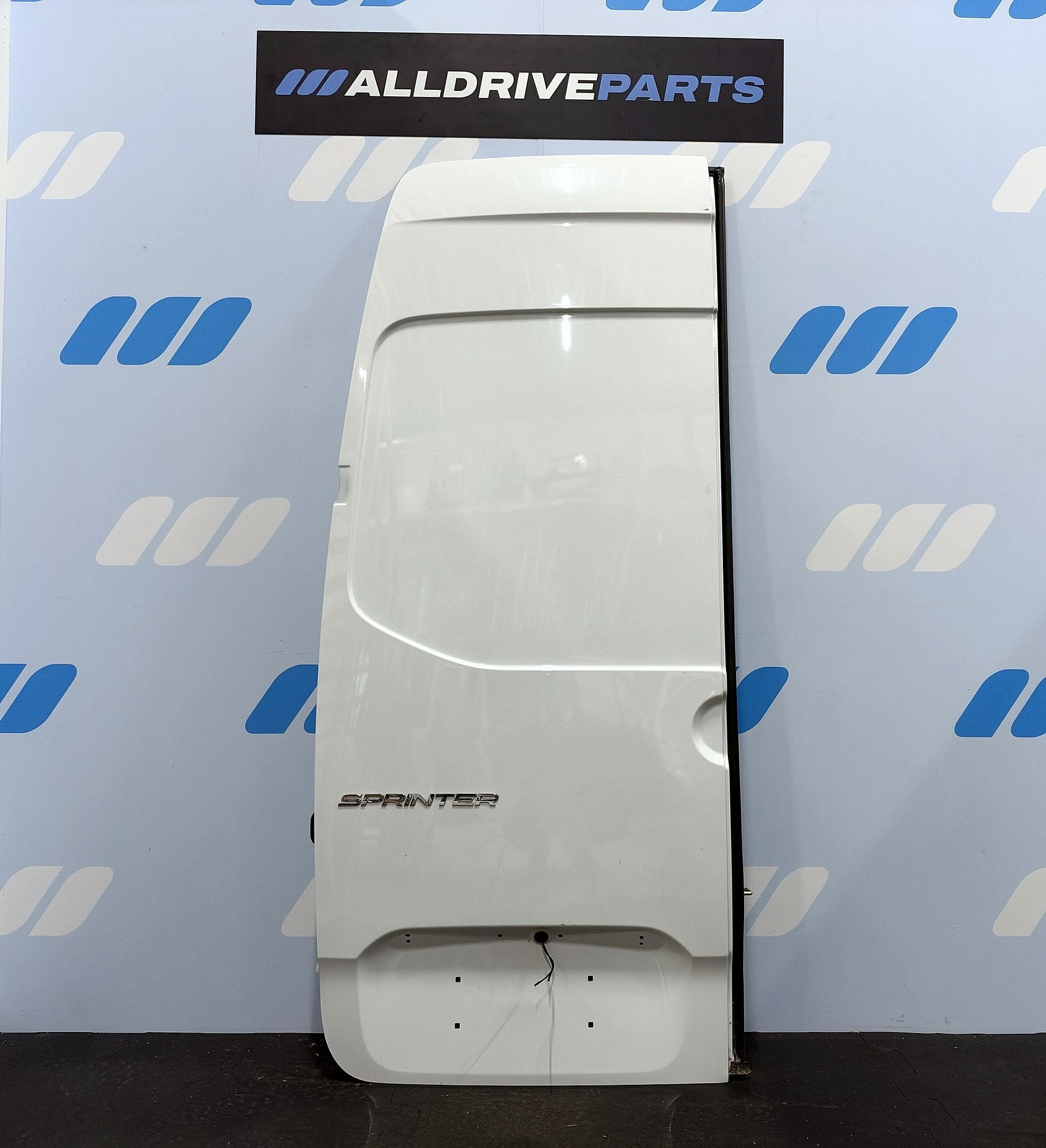 Mercedes Sprinter W907 porte arrière gauche H2 A9077405500, Autos : Pièces & Accessoires, Arrière, -, Haillon arrière, Utilisé