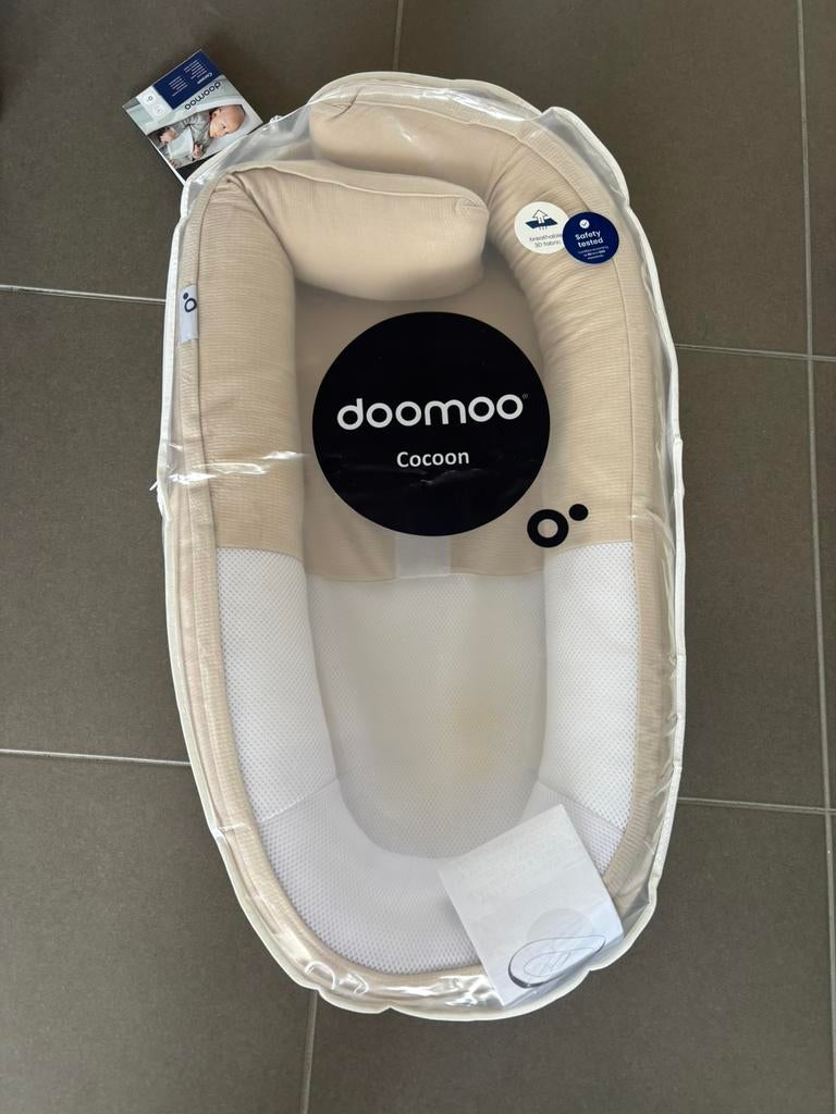 Babynestje doomoo beige, Kinderen en Baby's, Ophalen, Zo goed als nieuw