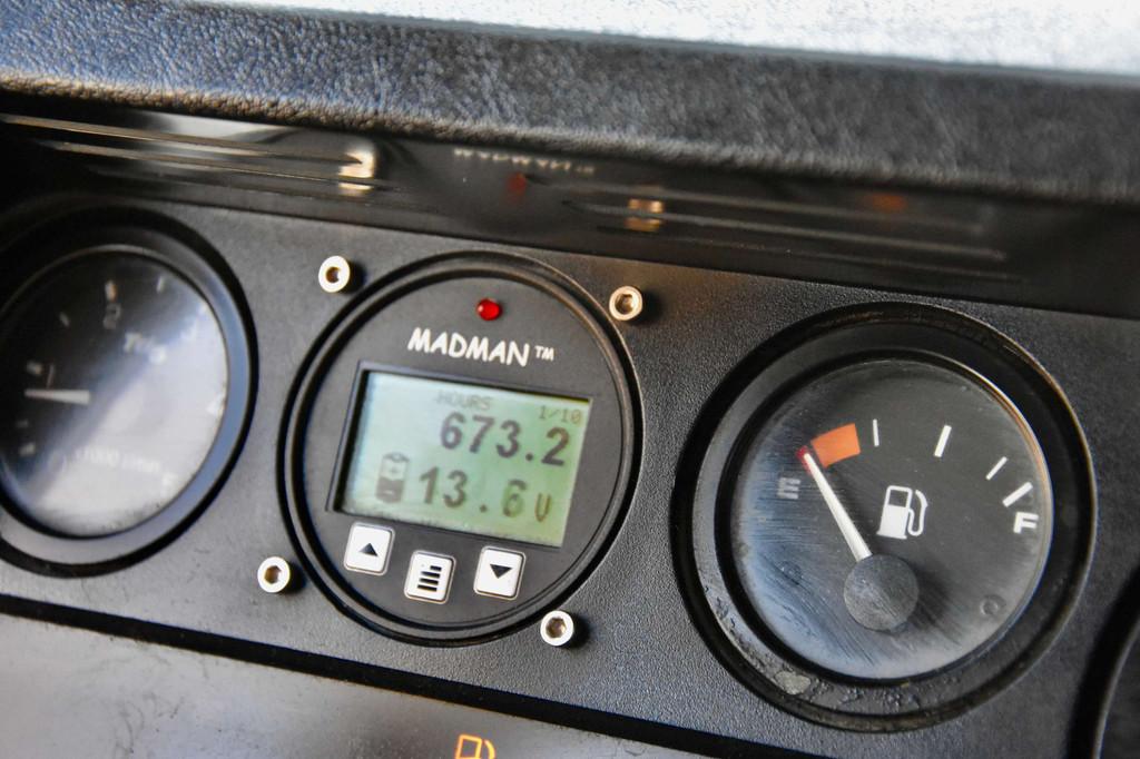 Land Rover Defender 90 TD5 *LICHTE VRACHT* (bj 2002), 90 kW, 122 pk, Gebruikt, Zwart