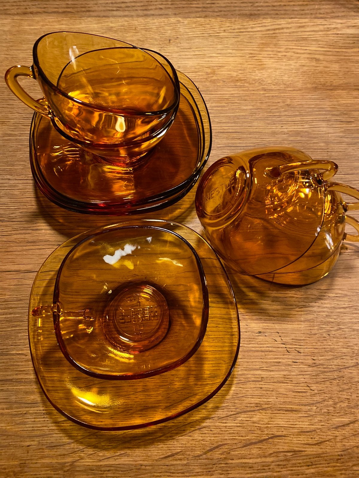 Koffietasjes Nestlé in typische okergele kleur, Vintage, Nieuw, Ophalen of Verzenden, Glas