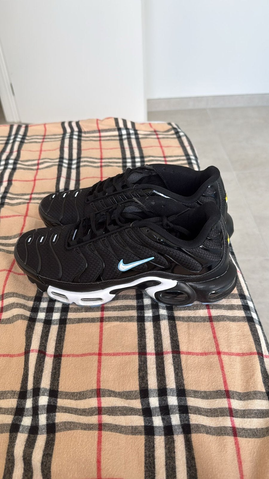 Nike tn size 43, Vêtements | Hommes, Chaussures, Neuf, Enlèvement ou Envoi, Blanc, Baskets