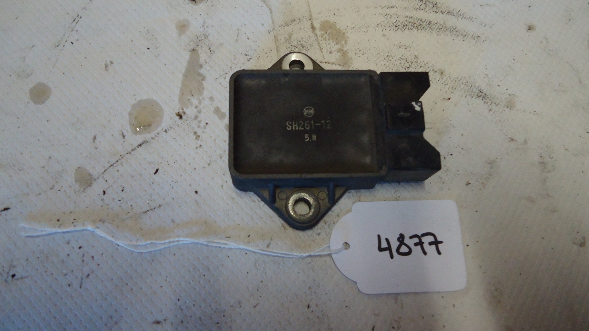 CBR1000F 1993 - 1996 Honda Spanningsregelaar D1-22380