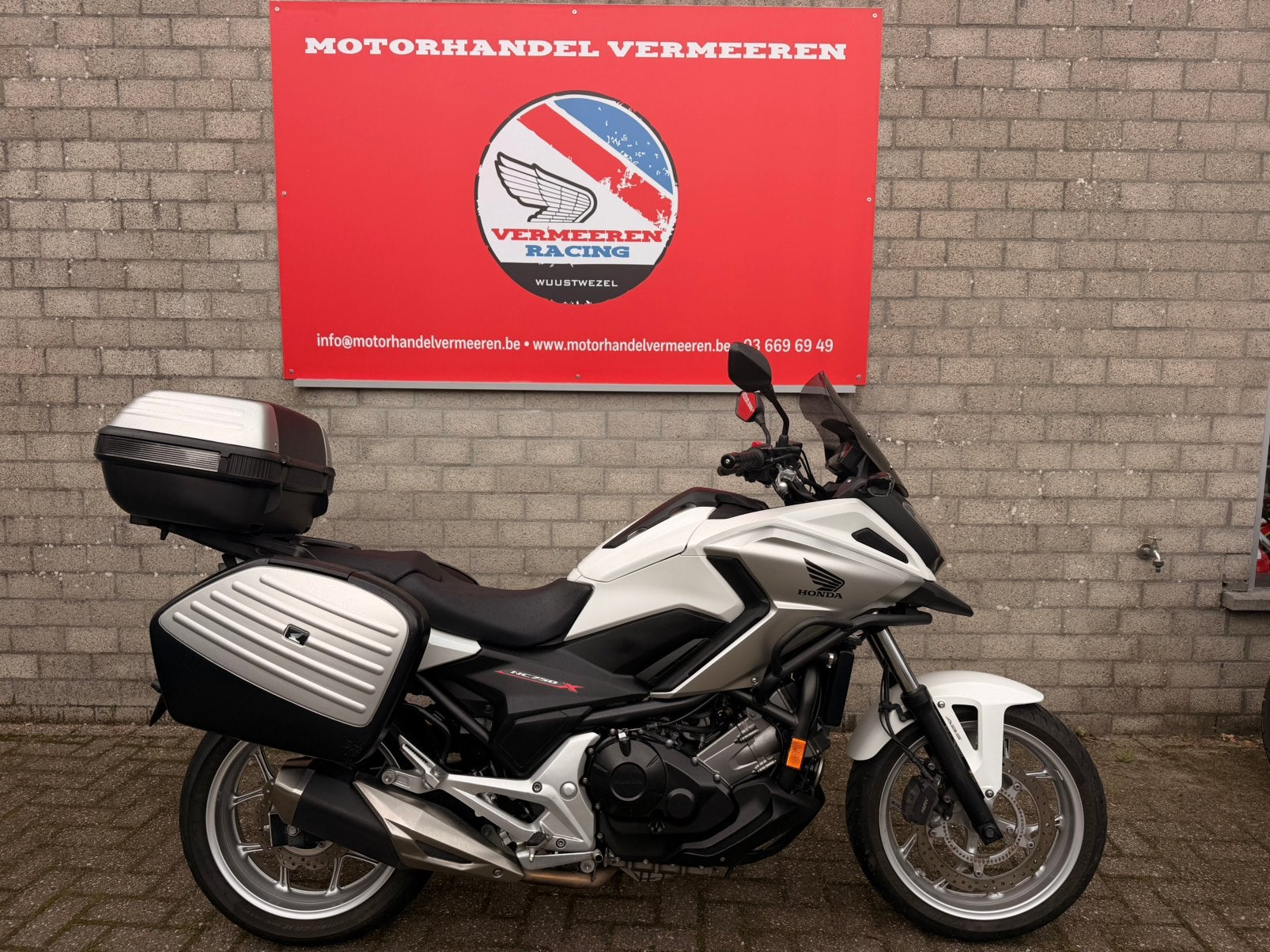 Honda NC750X, Motos, Motos | Honda, Entreprise