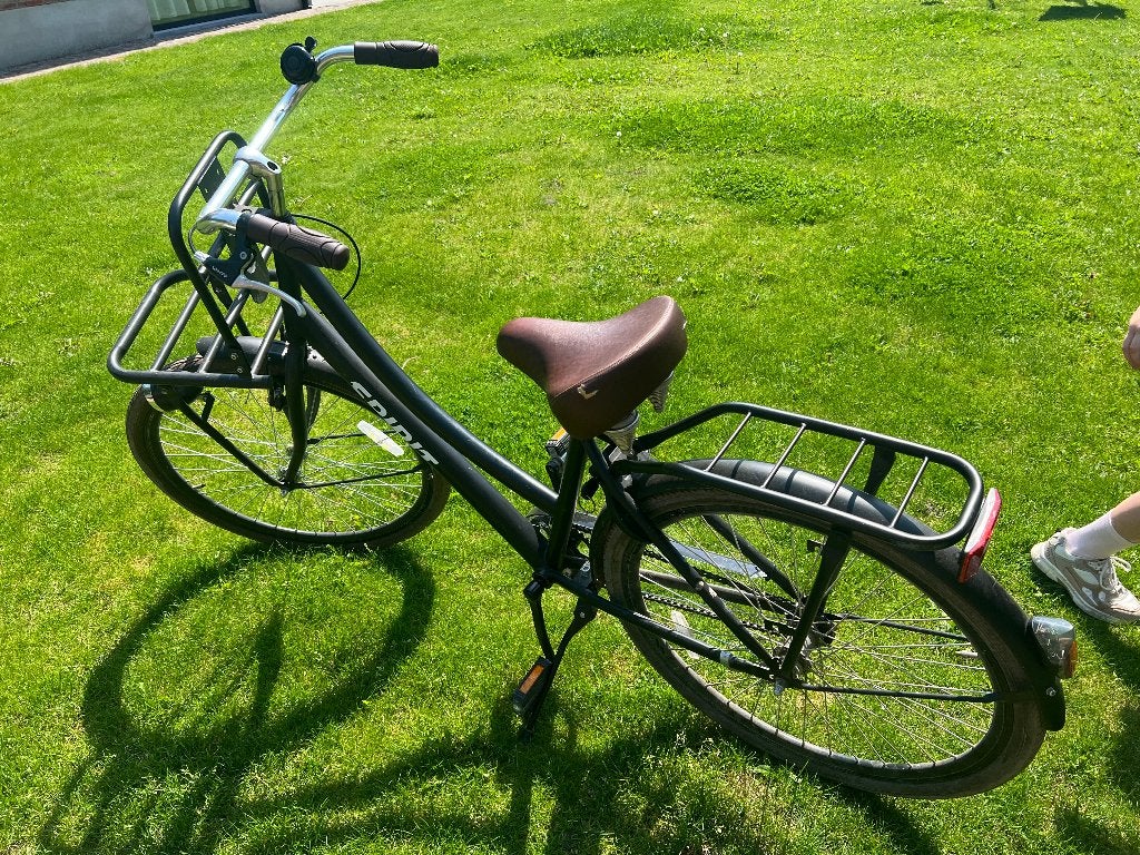 Meisjesfiets 26 inch omafiets, Fietsen en Brommers, Ophalen, Gebruikt, Terugtraprem, 26 inch of meer