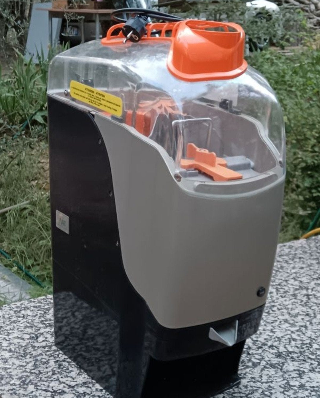 220V sinaasappelsapmachine, Ophalen of Verzenden, Gebruikt, Elektrisch, Citruspers