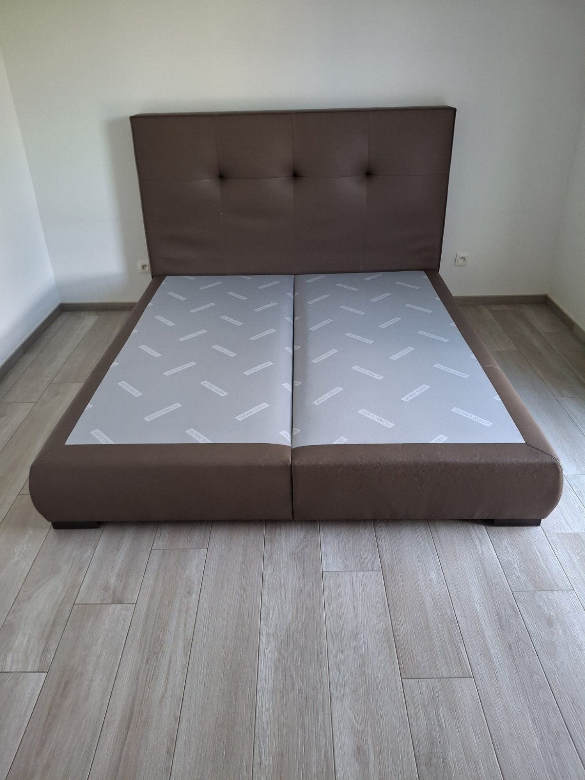 Boxspring en similicuir 180x200, Queen size, Comme neuf, Brun, Enlèvement