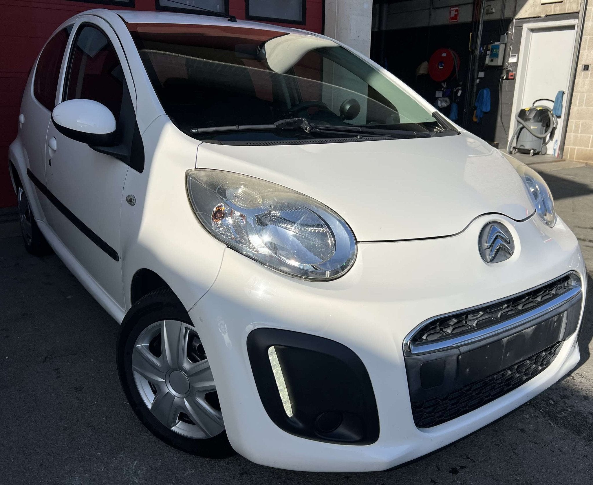 Citroën C1 1.0i Collection + CAR-PASS + GARANTIE (bj 2014), Auto's, Citroën, Zwart, C1, Wit, Bedrijf