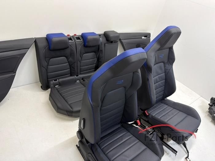 VW Golf 8 R Interieur Leer Carbon, Enlèvement ou Envoi, Utilisé