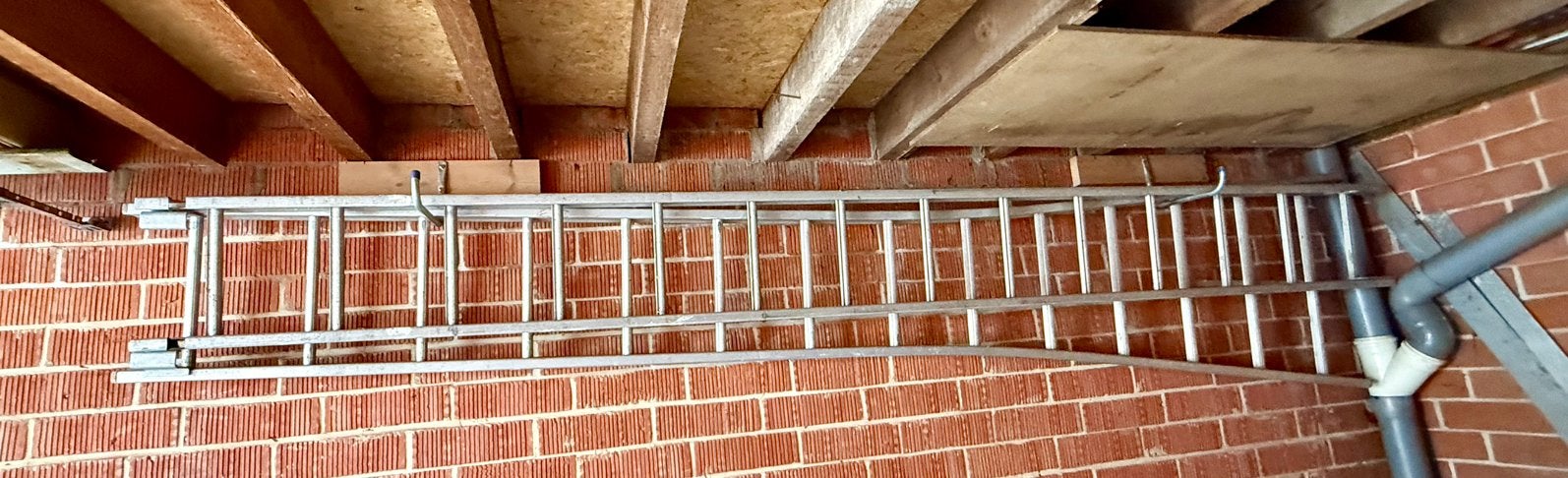 aluminium uitschuifbare opsteekladder, Doe-het-zelf en Bouw, Ophalen, Gebruikt, Ladder, Opvouwbaar of Inschuifbaar