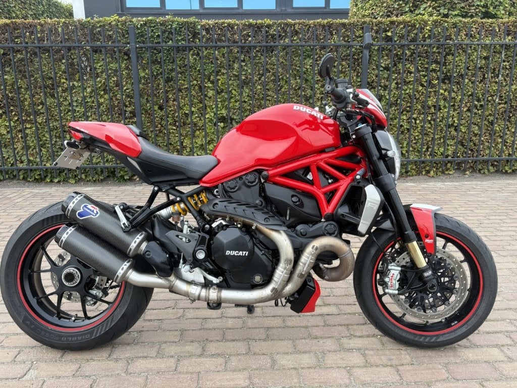 Ducati Monster 1200 R, Motoren, 2 cilinders, Motorrijbewijs A, Meer dan 35 kW, 1200 cc