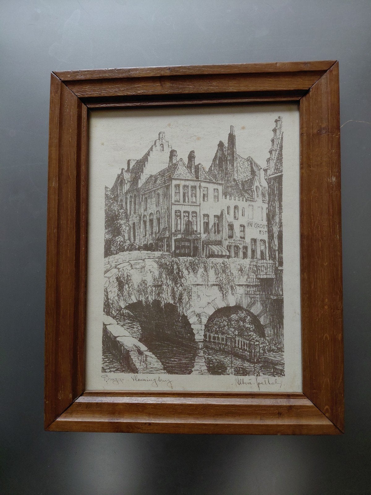Litho van kunstenaar Albert Goethals :  Vlamingbrug Brugge, Ophalen of Verzenden, Ets, Lithografie, Achter glas