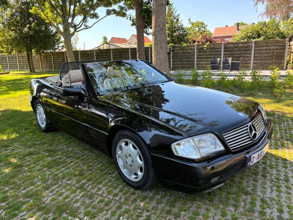 Mercedes SL 300  (Old Timer )  hand geschakeld ! ( uniek ), 4 zetels, Achterwielaandrijving, Beige, Cabriolet