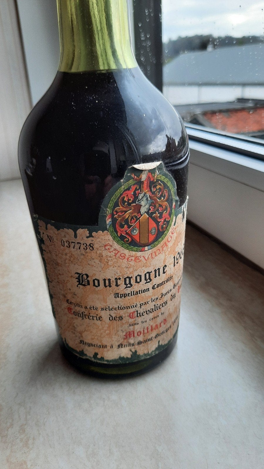 bourgogne 1968 caves moittard, Ophalen of Verzenden