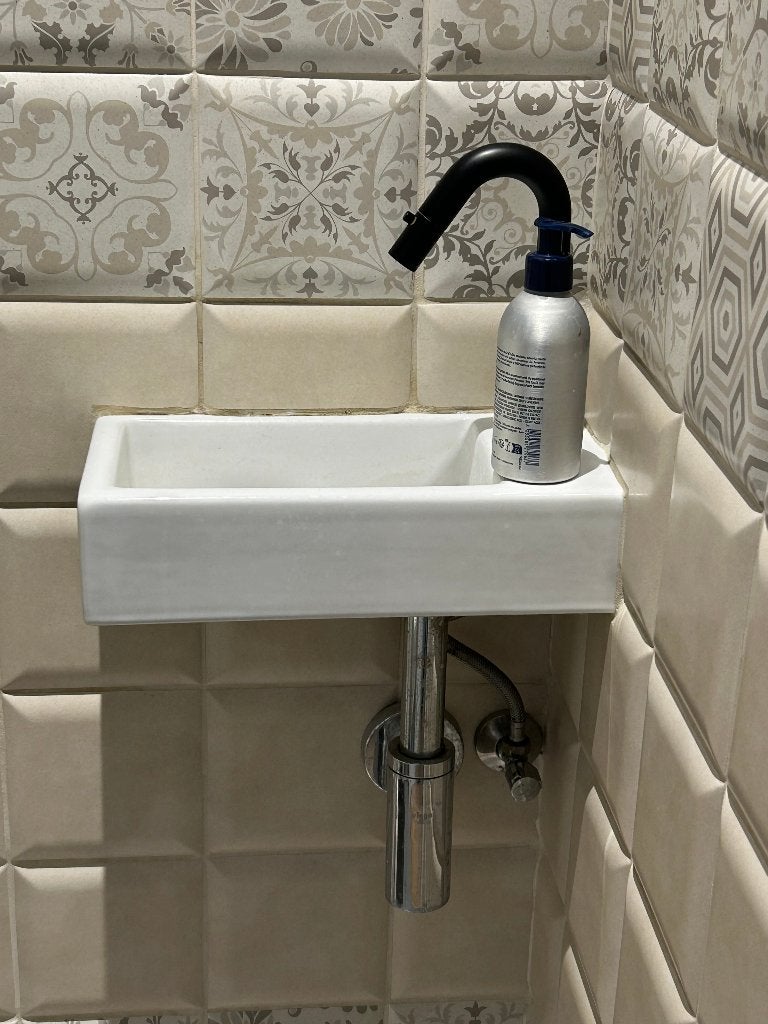 CLOU - lave mains avec robinette ( toilette), Enlèvement, Utilisé, Chrome, Lavabo