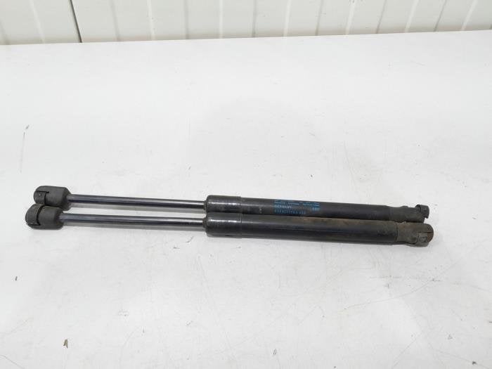 Amortisseur kit capot moteur d'un Audi A6, -, 3 mois de garantie, Audi, Utilisé