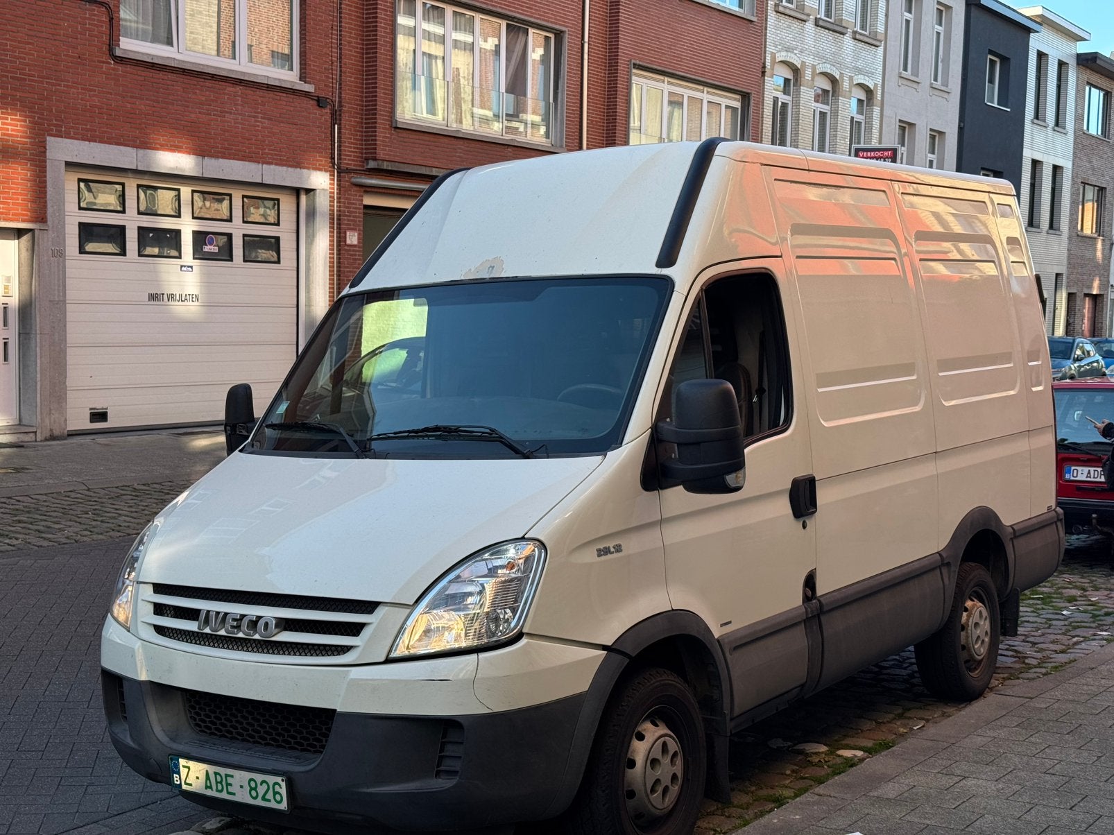 Iveco Daily 29L12V 2.3 Turbo HPI *Airco*, Achat, Entreprise, Boîte manuelle, https://public.car-pass.be/vhr/0e80c732-7289-47b6-9eda-aba90ed6b476
