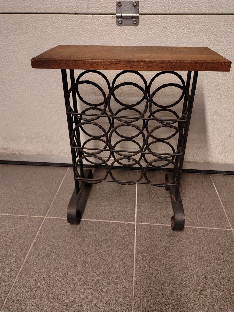 Rustieke wijnrek van smeedijzer met houten blad, Huis en Inrichting, Ophalen, Gebruikt, 5 tot 15 flessen, Metaal