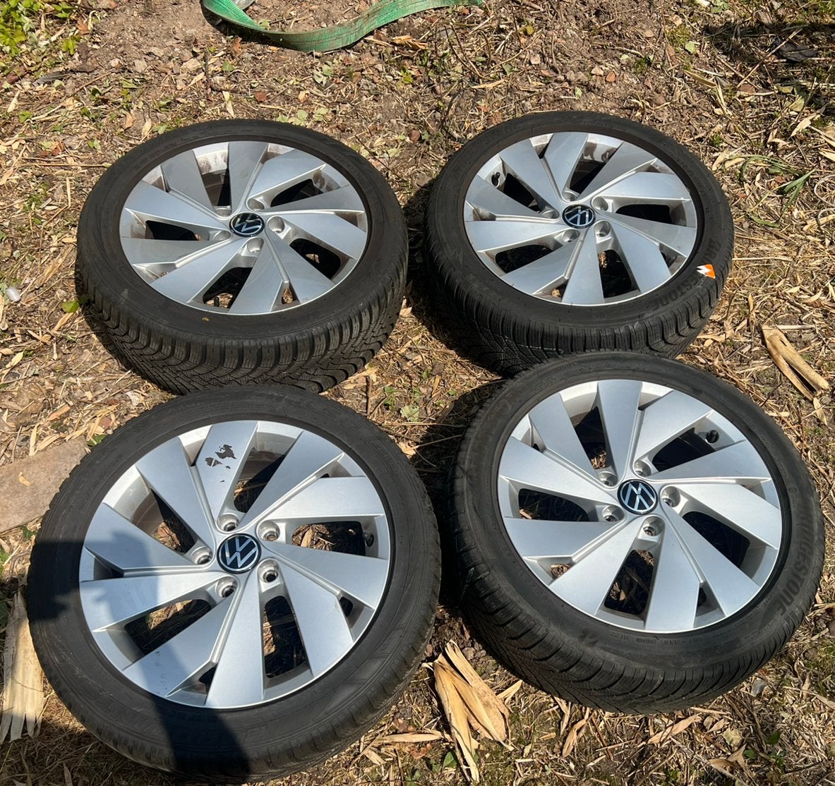 VW Golf 8 17 inch Originele Velgen met Banden, Auto-onderdelen, Banden en Velgen, Nieuw, 17 inch, Personenwagen