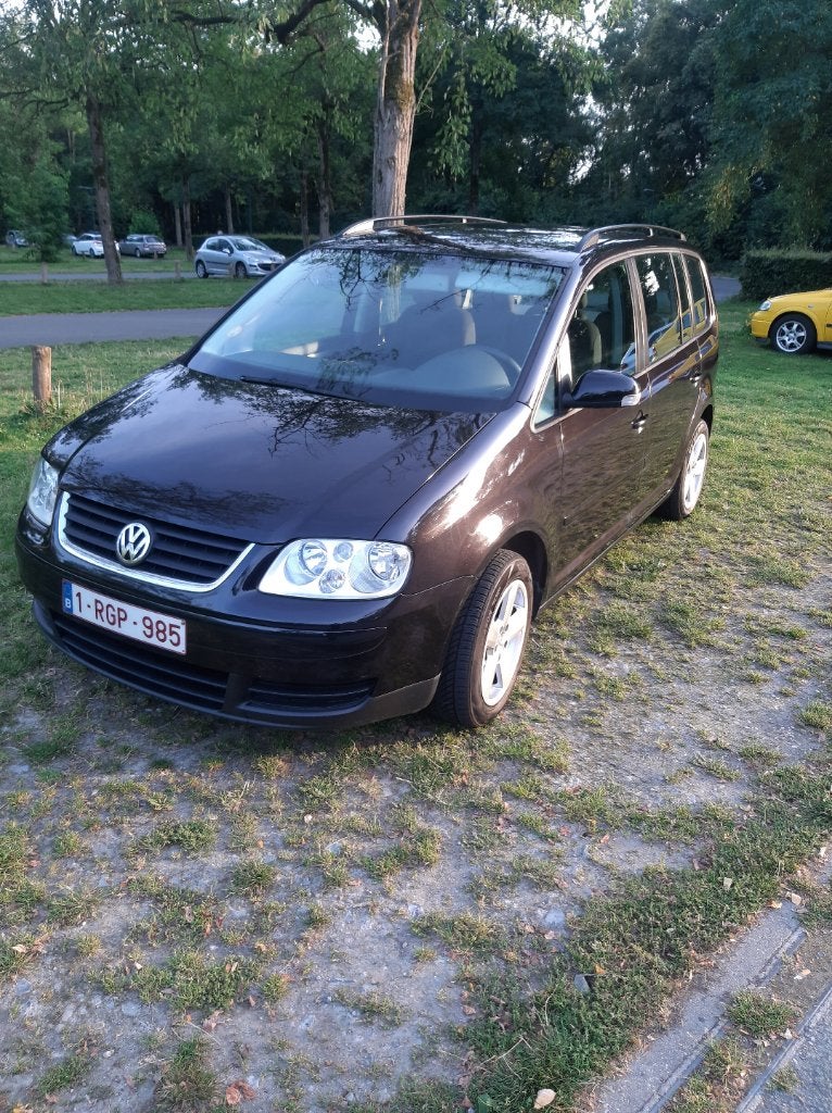 Vw touran 1.9 tdi, Auto's, Voorwielaandrijving, Zwart, Particulier, Te koop