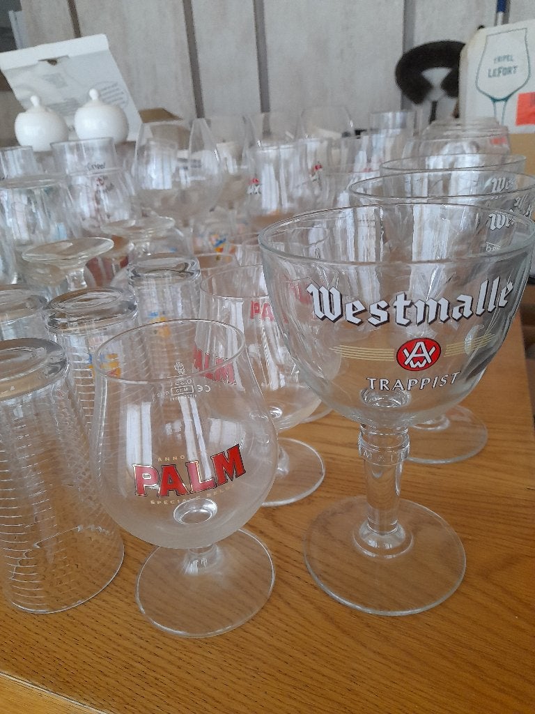 Partij glazen uit brasserie, Verzamelen, Glas en Drinkglazen, Ophalen, Gebruikt, Bierglas