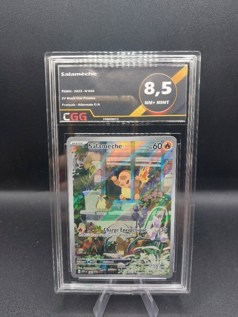 Salamèche promo écarlate et violet CGG 8.5, Enlèvement, Comme neuf, Cartes en vrac, Foil