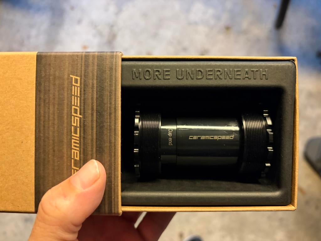 Ceramicspeed T47 bottom bracket, Fietsen en Brommers, Fietsonderdelen, Ophalen, Zo goed als nieuw