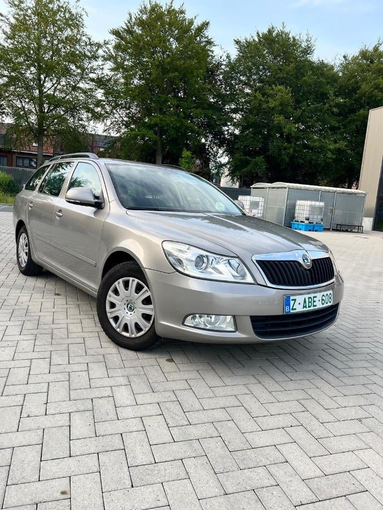 Skoda octavia, Auto's, Euro 5, Stof, Parkeersensor, Zwart