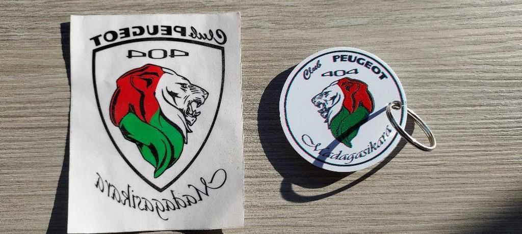 sticker en sleutelhanger van Club Peugeot 404, Madagascar, Verzenden, Zo goed als nieuw, Overige typen