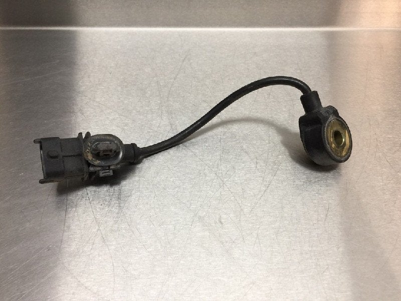 DETECTEUR DE CLIQUETIS Toyota Corolla (E12) (|8961502010|), Utilisé, Toyota