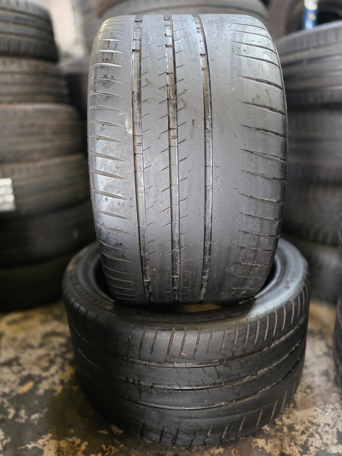 315 30 22 Michelin avec montage et équilibrage, Enlèvement