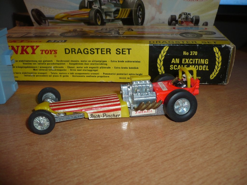 dinky toys dragster ET+lanceur +boite d origine 1980, Enlèvement ou Envoi, Comme neuf, Voiture, Dinky Toys