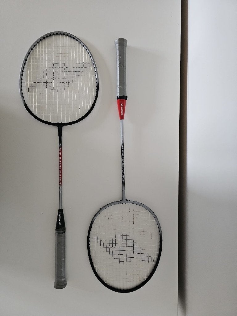 2 badmintonrackets, Ophalen, Zo goed als nieuw, Racket(s)